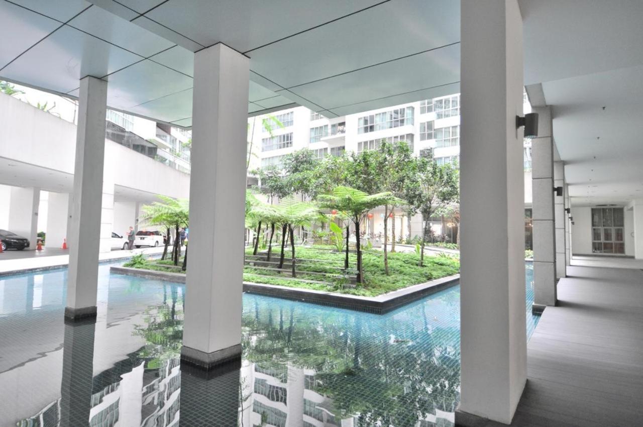 Klcc Inifinity Pool - The Regalia Residences & Suites By Kl Minsu Kuala Lumpur Dış mekan fotoğraf